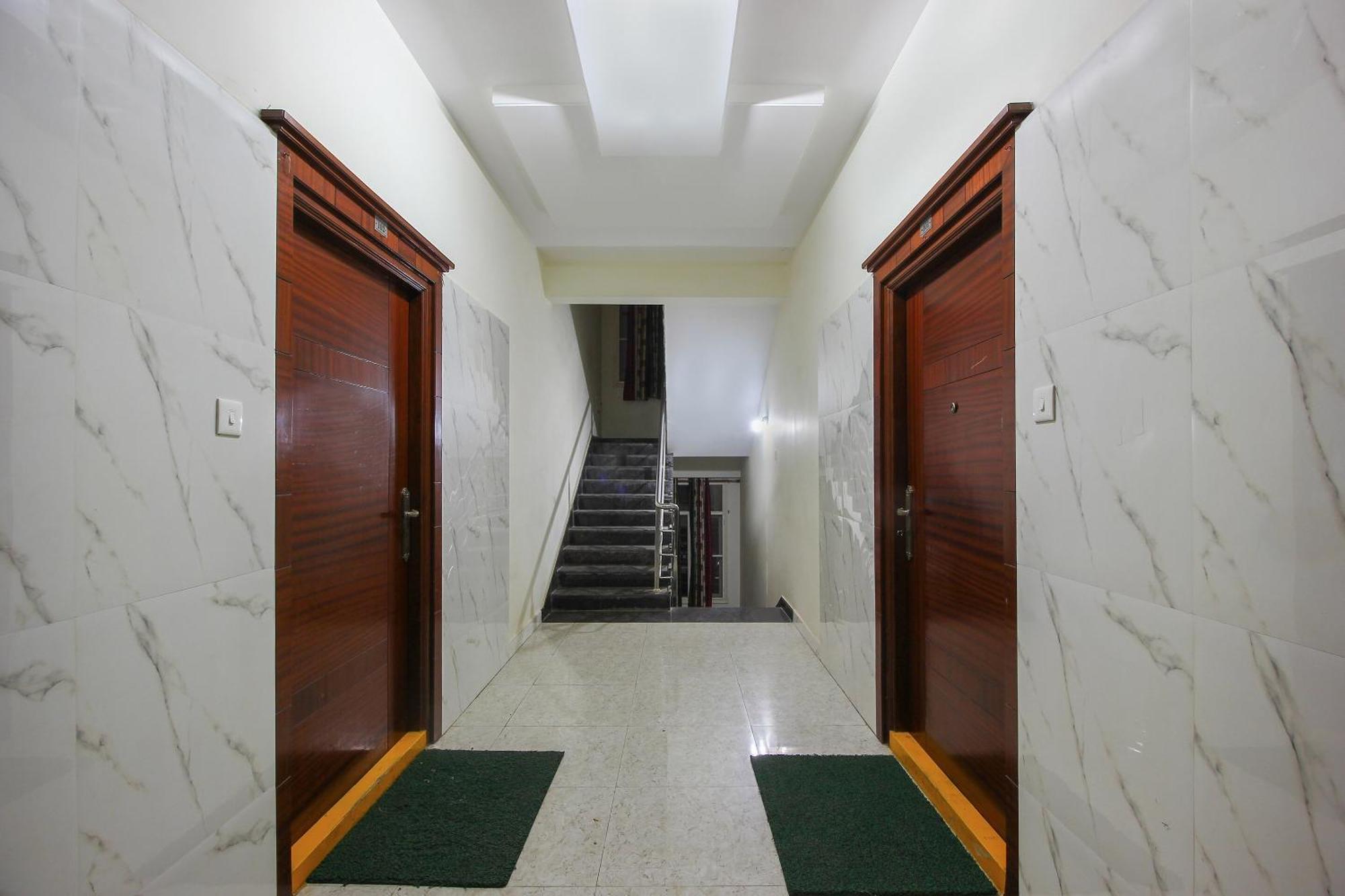 Collection O Madhapur Hotel Kondapur  Kültér fotó